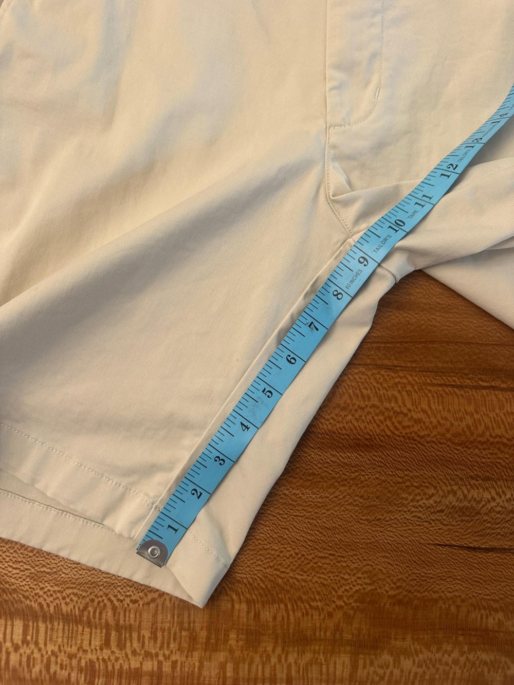 Vineyard Vines Breaker Shorts Men's
| Size: 32| Khaki Stone Flat Front NWOT - Picture 15 of 15